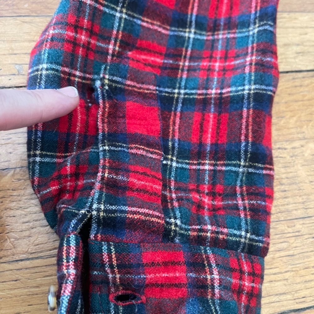 Vintage - Pendleton Red Plaid Virgin Wool Flannel Shirt Size Large - Picture 7 of 8
